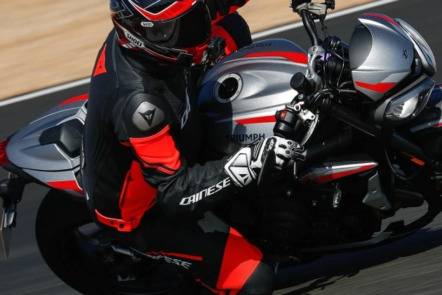Чтобы мотосезон удался, выбирай мотоэкипировку Dainese!
