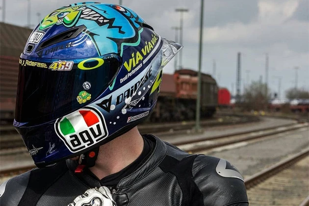 Мотошлемы от культового бренда AGV уже в Экипке!