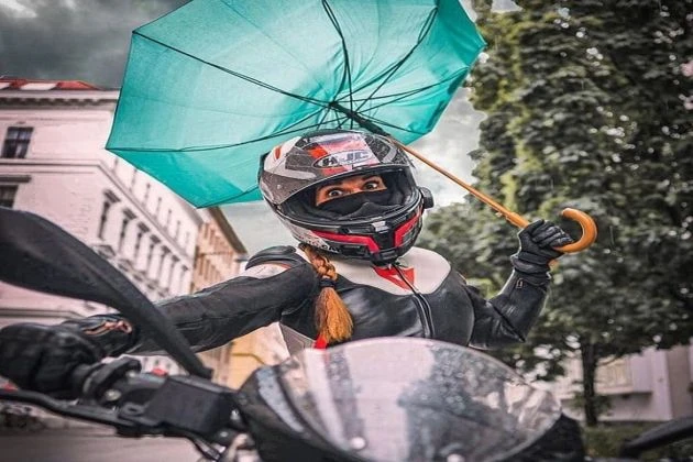 А у нас новая поставка товаров Rexwear, а также в наличии множество товаров, которые необходимы в дождливую погоду. 