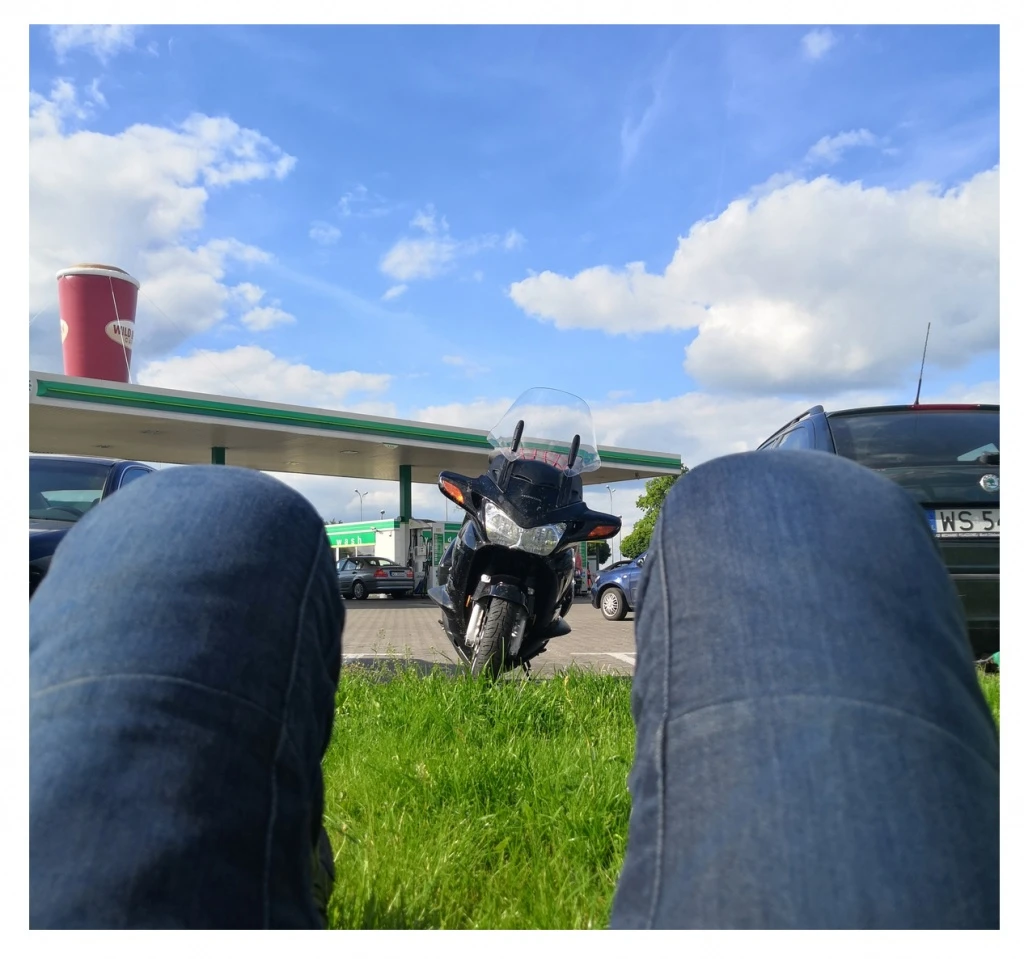 moto1.jpg