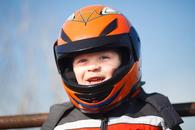 Детский мотошлем: как выбрать, что нужно знать при подборе