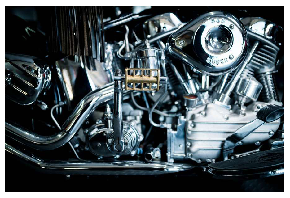 F100011640-motorbike_engine.jpg